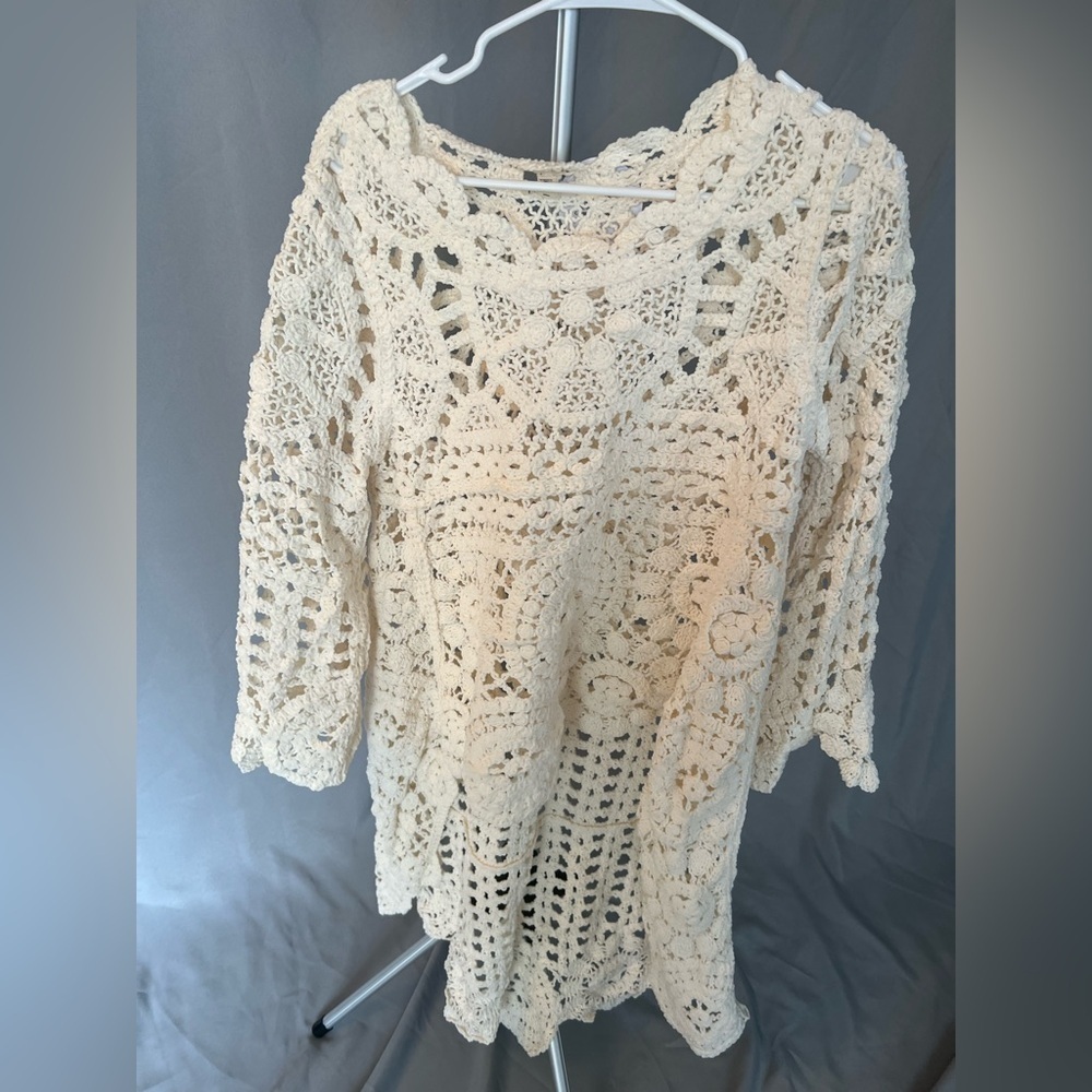 POL Ivory Crochet Knit HIGH LOW TOP